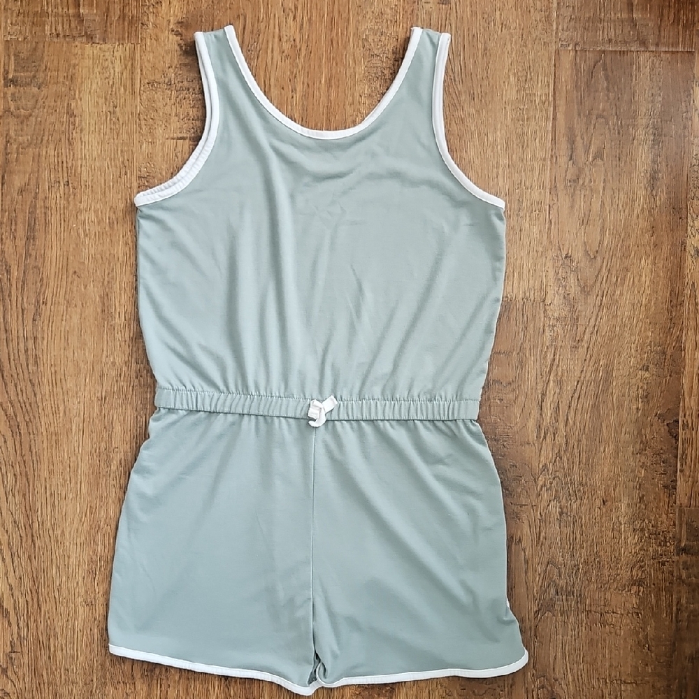Girl's Light Green Romper, Size 14/16 (XL)